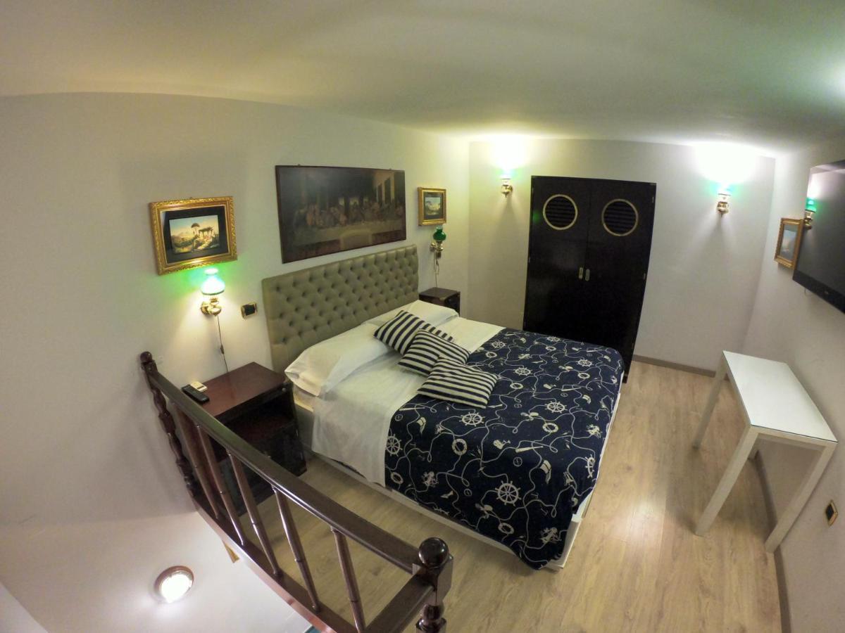 Hotel Ausonia Naples Extérieur photo