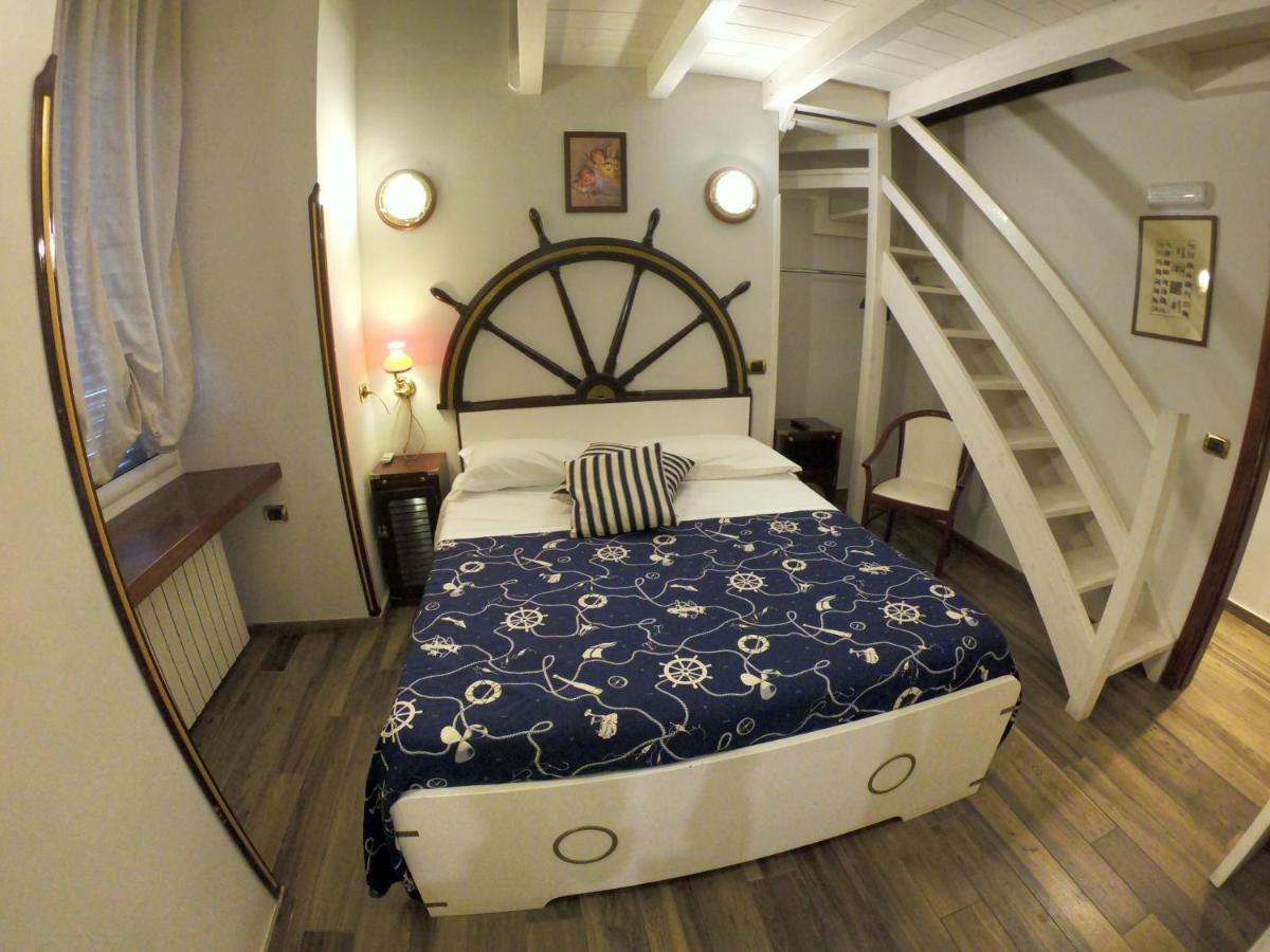 Hotel Ausonia Naples Extérieur photo